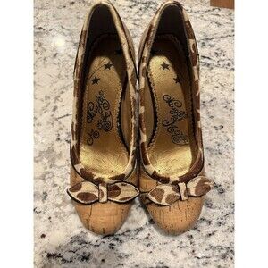 Naughty Monkey Heels Womens 8 Cork Cheetah Print Fuzzy Pointed Toe